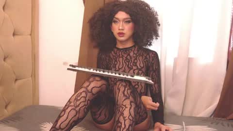Seonlee online show from 27, 5, 2026