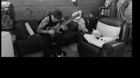 Snapshot of siphonophorstrings chatting on 10, 10, 2025 Dustbunnyfoofoo online show from 10, 10, 2025