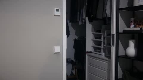 sirbox00 online show from 17, 9, 2025