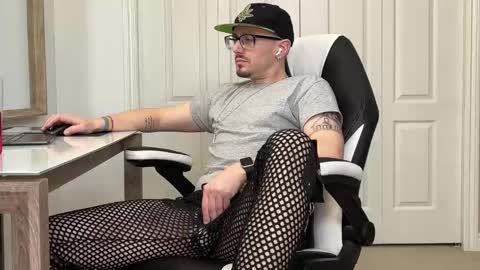 Snapshot of sirdaddymcqween chatting on 8, 1, 2026 Sir Daddy McQween online show from 8, 1, 2026