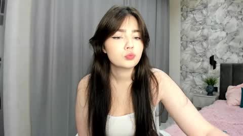 Snapshot of sirena_si chatting on 27, 11, 2025 Molly online show from 27, 11, 2025