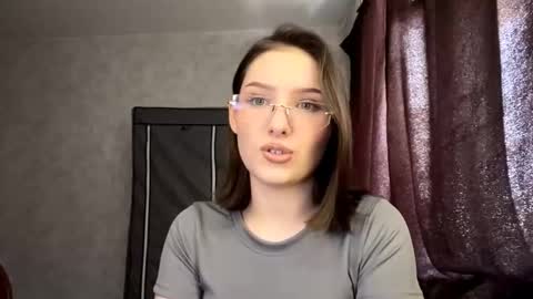 Snapshot of sirenapen chatting on 22, 3, 2026 Aurora online show from 22, 3, 2026