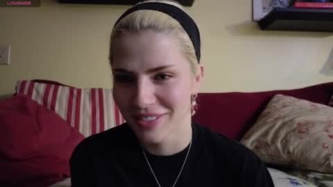 Snapshot of sirenitysirenx chatting on 23, 9, 2025 Sirenity online show from 23, 9, 2025