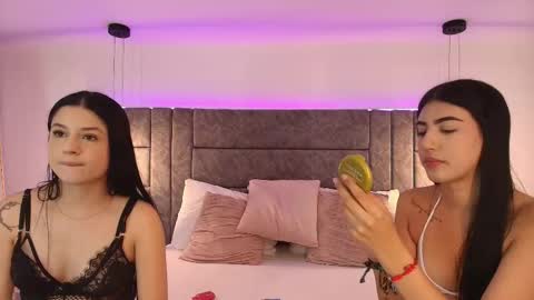 Snapshot of sirens_velvet__ chatting on 27, 2, 2026 Sirens online show from 27, 2, 2026