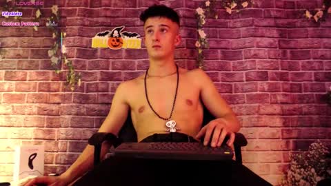 Snapshot of sirredy chatting on 29, 10, 2025 Edy online show from 29, 10, 2025