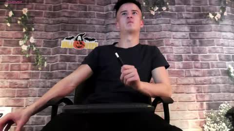 Snapshot of sirredy chatting on 1, 11, 2025 Edy online show from 1, 11, 2025