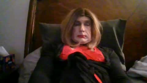 Snapshot of sissyandi38 chatting on 23, 3, 2026 wants to suck cock online show from 23, 3, 2026
