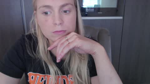 Elise online show from 20, 10, 2025