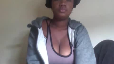 sisyh697532 online show from 27, 5, 2026