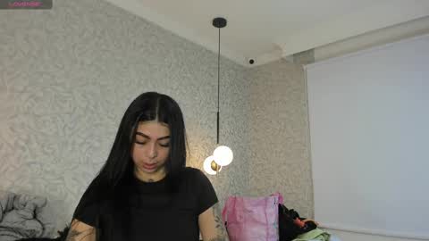 SKAILYN ANGELS online show from 30, 10, 2025