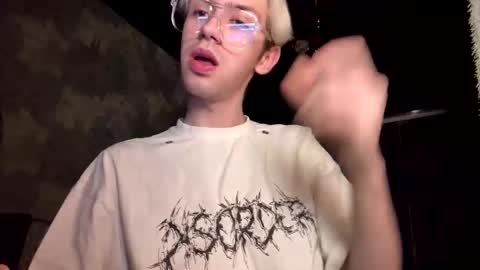 Snapshot of skibatryanka chatting on 13, 2, 2026 SKIBA online show from 13, 2, 2026