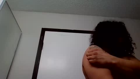 Snapshot of skimaskfuckerz chatting on 9, 2, 2026 skimaskfuckerz online show from 9, 2, 2026