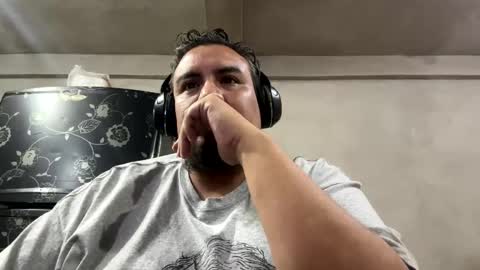 Snapshot of skinhell chatting on 1, 11, 2025 Elias online show from 1, 11, 2025