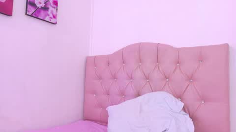 skinny_dubois online show from 4, 4, 2026