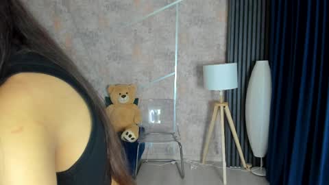 Snapshot of skinny_eva chatting on 21, 5, 2026 Eva online show from 21, 5, 2026