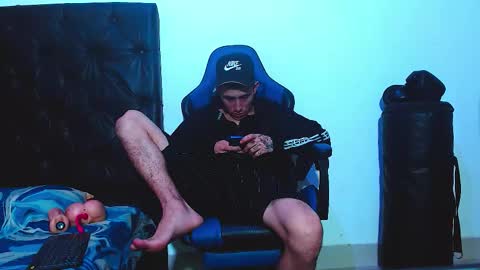 Snapshot of skinny_marked chatting on 1, 2, 2026 skinny marked online show from 1, 2, 2026