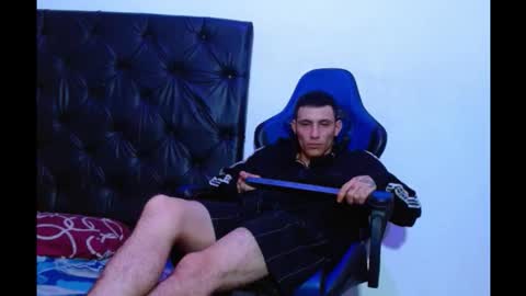 Snapshot of skinny_marked chatting on 6, 2, 2026 skinny marked online show from 6, 2, 2026