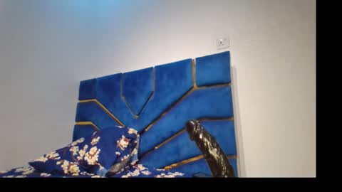 skinnyasssexyboobs online show from 10, 3, 2026