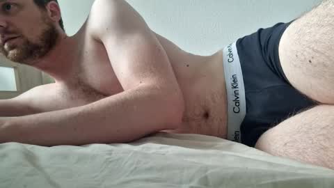 Snapshot of skinnyb24 chatting on 31, 5, 2026 skinnyb24 online show from 31, 5, 2026