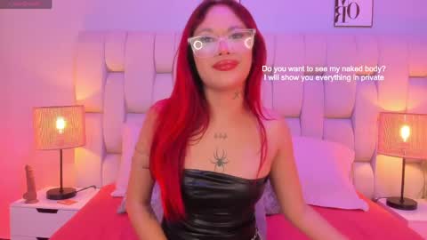 Snapshot of skinnyfoxyy chatting on 6, 5, 2026 Foxy online show from 6, 5, 2026