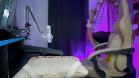 Snapshot of skinnygirl019 chatting on 1, 3, 2025 GoddessSkinny online show from 1, 3, 2025