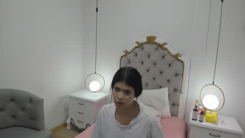 SkinnyGirl online show from 2, 2, 2026