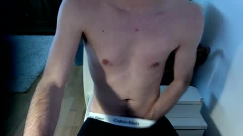 Snapshot of skinnyjohn3107 chatting on 21, 12, 2024 skinnyjohn3107 online show from 21, 12, 2024
