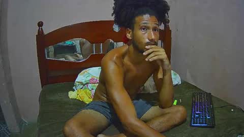 Snapshot of skinnylatinman chatting on 4, 12, 2024 Skinny Latin Man online show from 4, 12, 2024