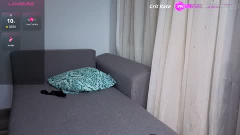 Snapshot of skinnymode chatting on 3, 11, 2025 SkinnyMode online show from 3, 11, 2025