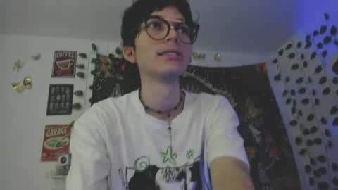 Snapshot of skiny_dann chatting on 21, 4, 2026 skiny_dann online show from 21, 4, 2026