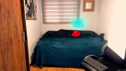 Snapshot of skull_prospect chatting on 5, 2, 2025 Liam Vokov online show from 5, 2, 2025