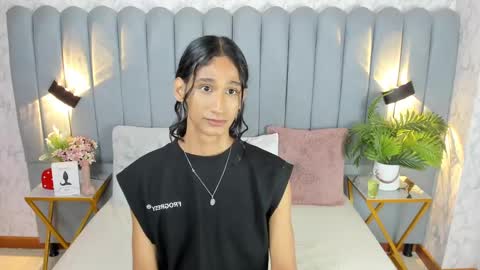 Snapshot of sky_fox_1 chatting on 7, 1, 2025 STIVEN online show from 7, 1, 2025