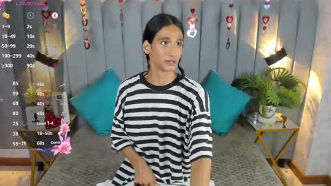 Snapshot of sky_fox_1 chatting on 10, 2, 2025 STIVEN online show from 10, 2, 2025
