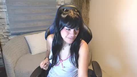 Snapshot of sky_vg chatting on 26, 5, 2026 sky_vg online show from 26, 5, 2026
