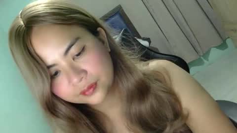 Snapshot of skyangelxx chatting on 16, 2, 2025 dreamwhorexx online show from 16, 2, 2025