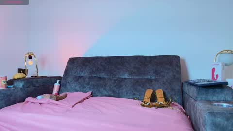 skye moore online show from 13, 9, 2025