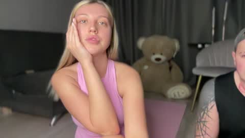 GARRY AND SOPHIA online show from 2, 2, 2025