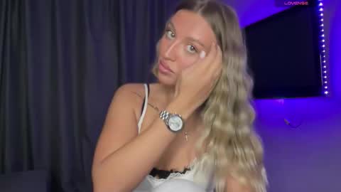 GARRY AND SOPHIA online show from 4, 10, 2025