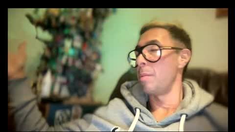 Snapshot of skyfly333 chatting on 8, 5, 2026 IAN HARD online show from 8, 5, 2026