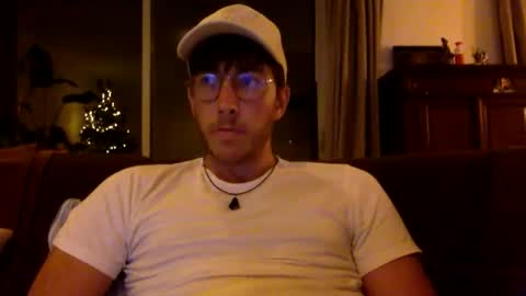 skyisthelimit1995 online show from 17, 12, 2025