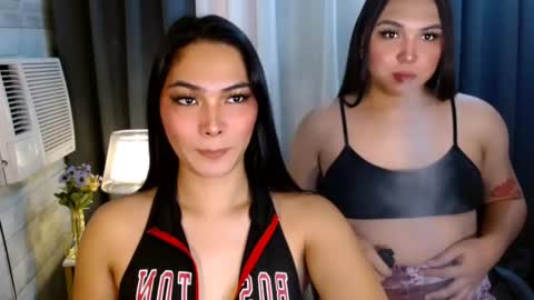 Snapshot of skylarvox_ chatting on 10, 12, 2024 skylarvox_ online show from 10, 12, 2024