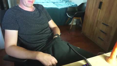 Snapshot of skylinebaby chatting on 4, 10, 2025 skylinebaby online show from 4, 10, 2025