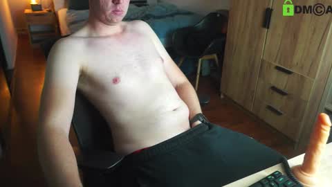 Snapshot of skylinebaby chatting on 12, 10, 2025 skylinebaby online show from 12, 10, 2025