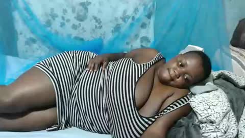 Snapshot of skylla07 chatting on 12, 2, 2026 sheliah online show from 12, 2, 2026