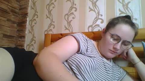 skyressie333 online show from 6, 2, 2026