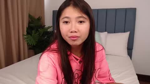 Snapshot of skytime96 chatting on 7, 10, 2025 Sky online show from 7, 10, 2025