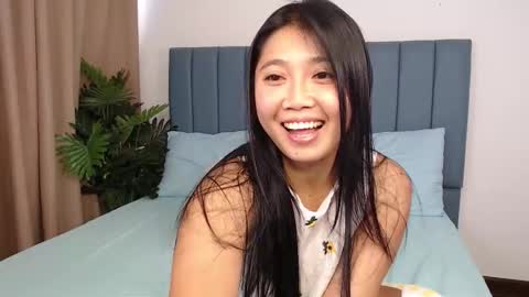 Snapshot of skytime96 chatting on 22, 12, 2025 Sky online show from 22, 12, 2025