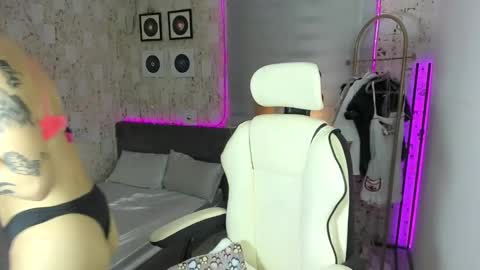 Snapshot of slaughtyalexxx chatting on 8, 2, 2025 Alexandria my love online show from 8, 2, 2025