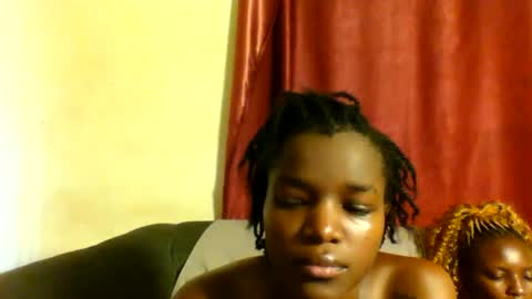 sleek_ass online show from 3, 3, 2025
