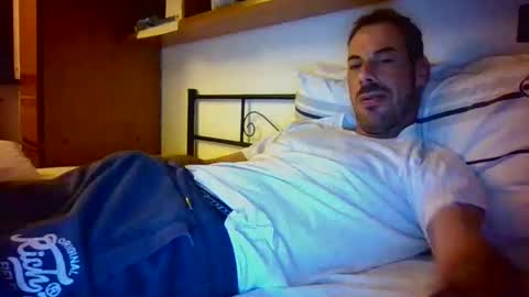 Snapshot of slevin1983 chatting on 24, 5, 2026 slevin online show from 24, 5, 2026